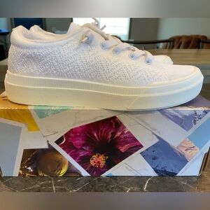 Roxy Rae Knit shoes , size 7.5